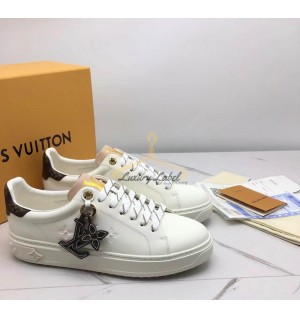 루이비통 lv 타임아웃 스니커즈