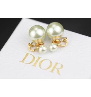 디올 dior 펄 귀걸이