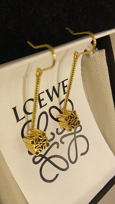 로에베 loewe 귀걸이