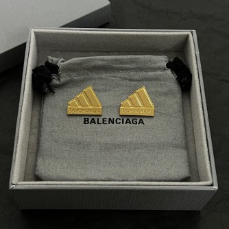 발렌시아가 balenciaga x adidas 귀걸이