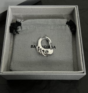 발렌시아가 balenciaga 귀걸이