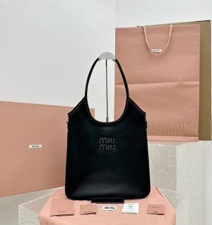 미우미우 23fw miu miu 아이비 가죽백