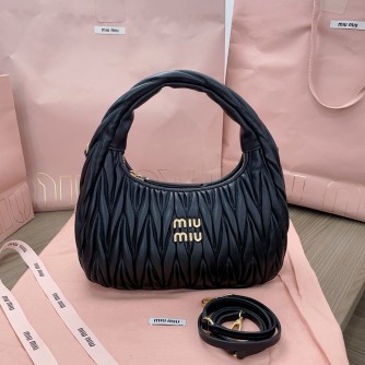 미우미우 miu miu 완더 마테라쎄 호보백 미디움