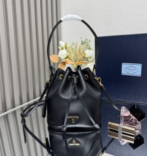 프라다 버킷백 가죽 미니백
