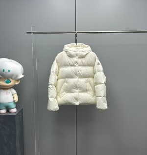 몽클레어 자슈어 숏 패딩