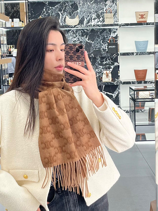 셀린느 모노그램 캐시미어 프린지드 머플러