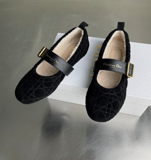 디올 알프스 프로스트 발레 플랫