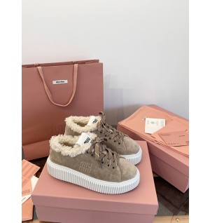 미우미우 스웨이드 시어링 스니커즈