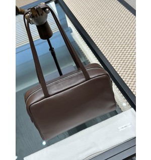 더 로우 아스트라 볼링백 나파 풀 램스킨레더