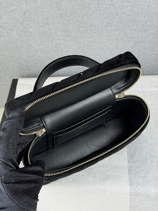 샤넬 25K 벨벳 탑핸들 베니티 체인백