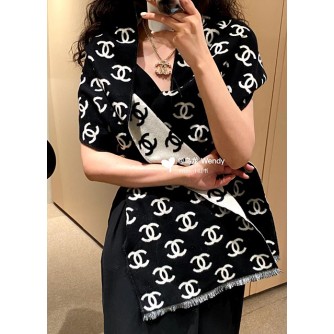 샤넬 CC 올오버 로고 머플러