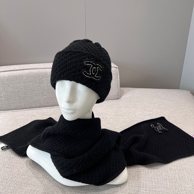 샤넬 캐시미어 CC 로고 비니 & 머플러