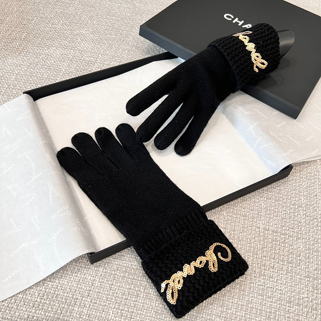 샤넬 캐시미어 골드 스크립트 비니 / 장갑 / 머플러