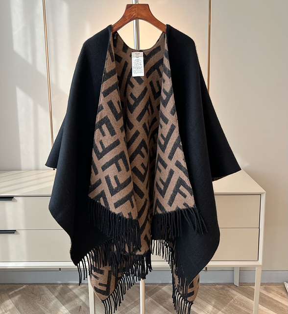 펜디 FF 로고 리버시블 판초